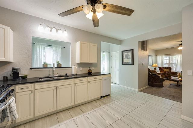 1810 NW 11th Street, Oklahoma City, OK 73106