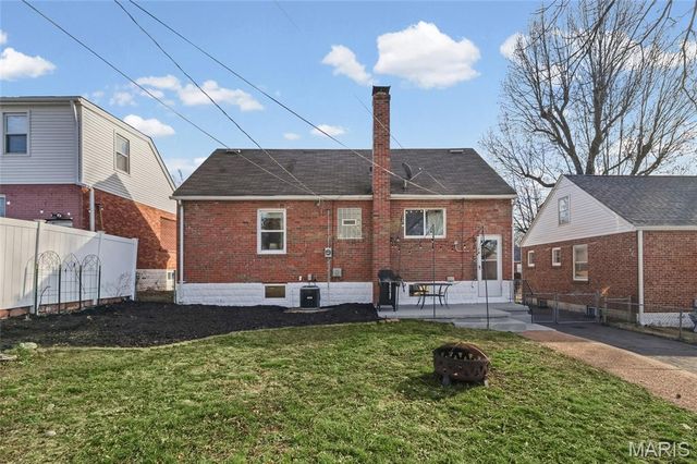 8605 Neier Lane, Affton, MO 63123