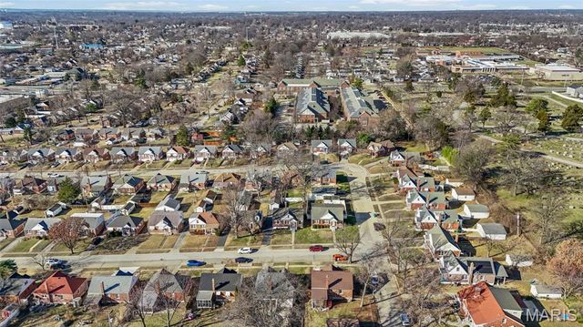 8605 Neier Lane, Affton, MO 63123