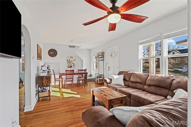 8605 Neier Lane, Affton, MO 63123