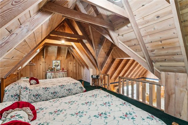 373 John Muir, Lake Arrowhead, CA 92352
