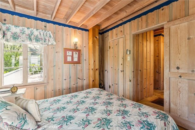 373 John Muir, Lake Arrowhead, CA 92352