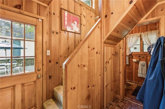 373 John Muir, Lake Arrowhead, CA 92352