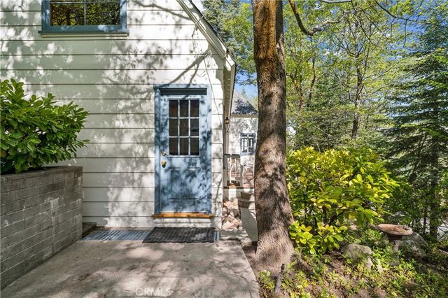 373 John Muir, Lake Arrowhead, CA 92352