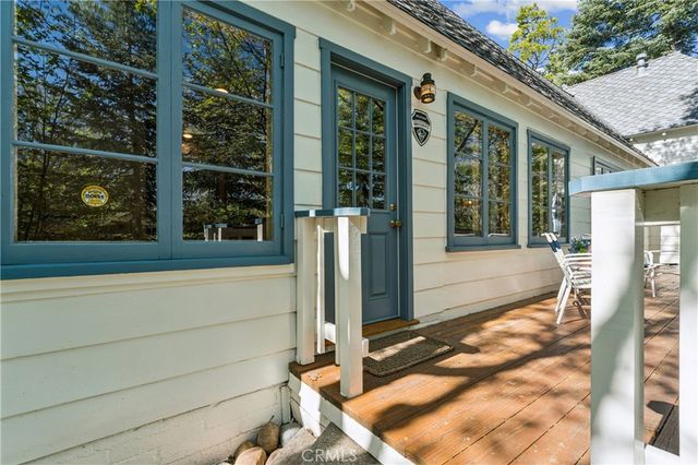 373 John Muir, Lake Arrowhead, CA 92352