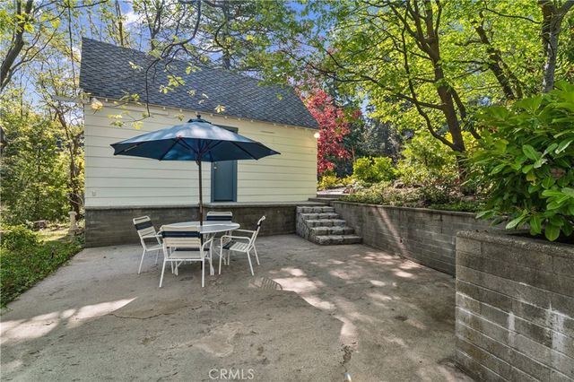 373 John Muir, Lake Arrowhead, CA 92352