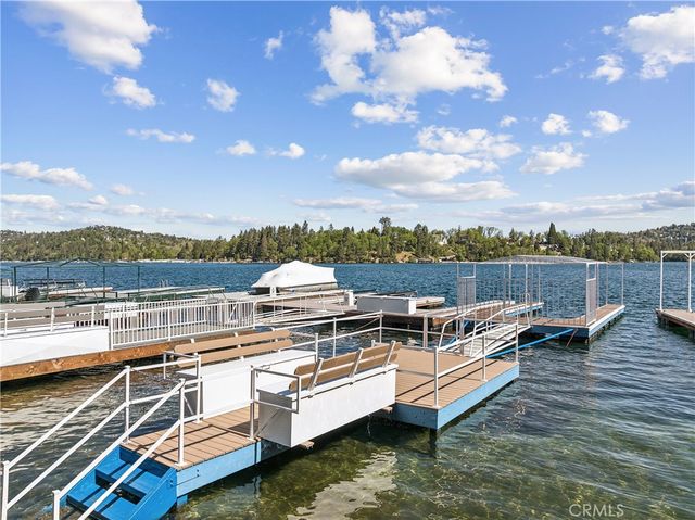 373 John Muir, Lake Arrowhead, CA 92352