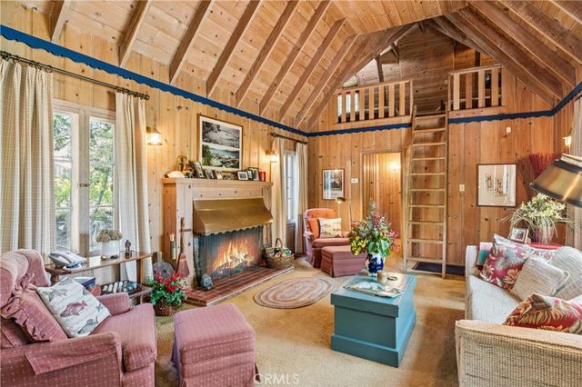 373 John Muir, Lake Arrowhead, CA 92352