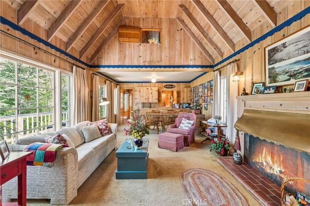 373 John Muir, Lake Arrowhead, CA 92352