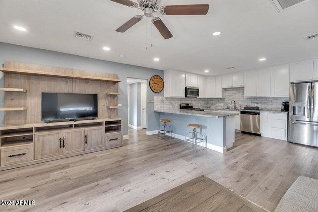 3240 N 26th Place, Phoenix, AZ 85016