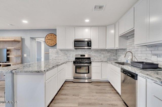 3240 N 26th Place, Phoenix, AZ 85016