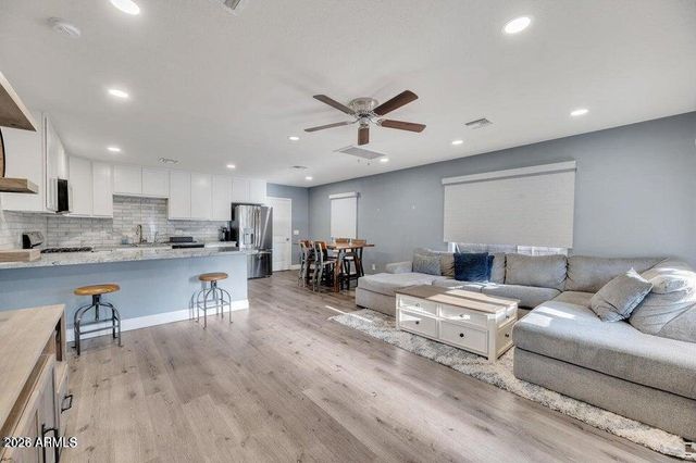 3240 N 26th Place, Phoenix, AZ 85016