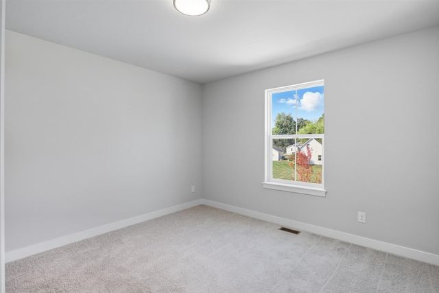 743 Reagan Lane, Milan, MI 48160