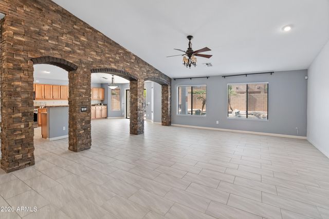 13630 W REDFIELD Road, Surprise, AZ 85379