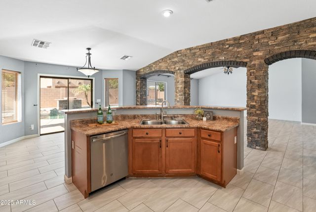 13630 W REDFIELD Road, Surprise, AZ 85379