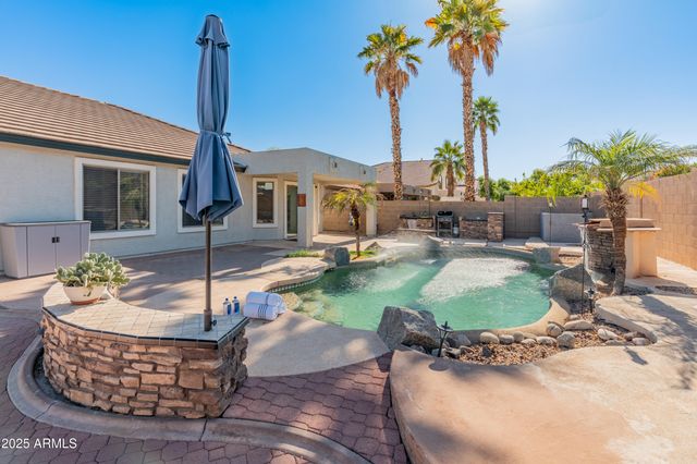13630 W REDFIELD Road, Surprise, AZ 85379