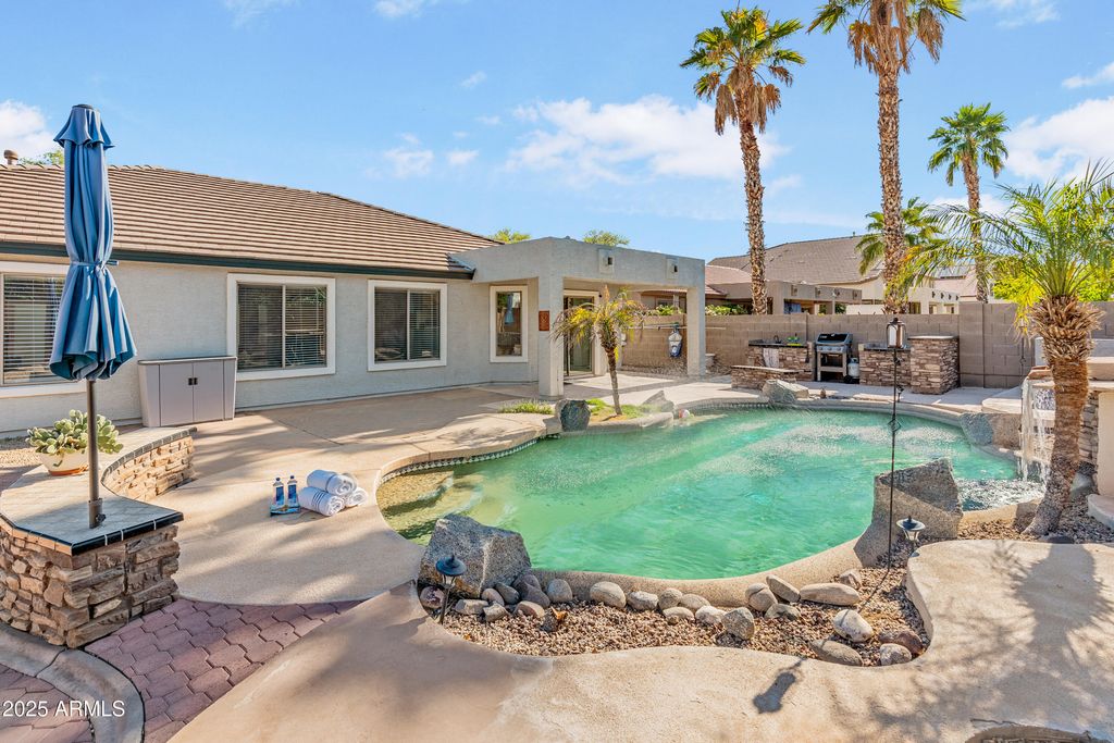 13630 W REDFIELD Road, Surprise, AZ 85379 — photo 2