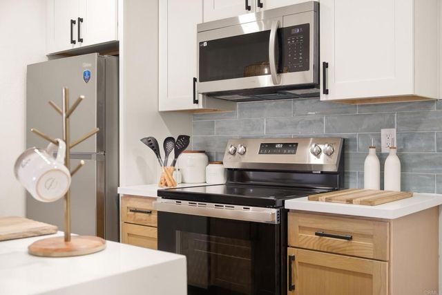 8024 Linda Vista Road 1D, San Diego, CA 92111