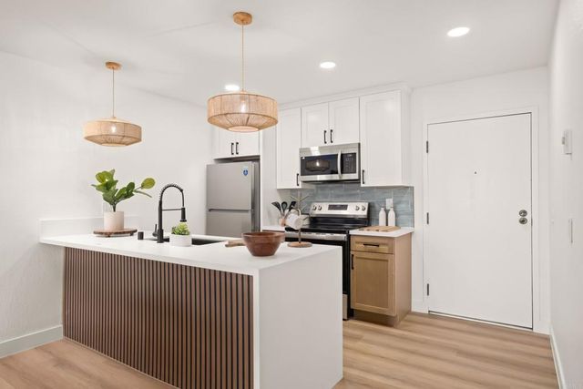 8024 Linda Vista Road 1D, San Diego, CA 92111