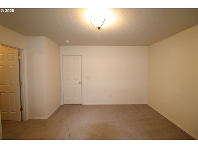 15999 Sw 81ST Pl, Portland, OR 97224