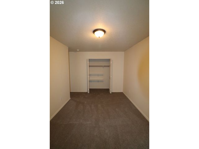 15999 Sw 81ST Pl, Portland, OR 97224