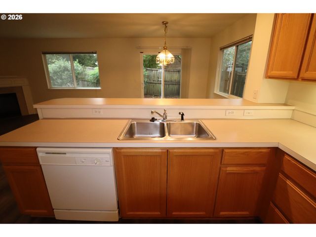 15999 Sw 81ST Pl, Portland, OR 97224