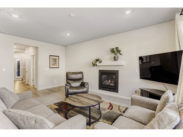 1627 36TH Ave, Forest Grove, OR 97116