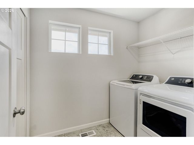 1627 36TH Ave, Forest Grove, OR 97116