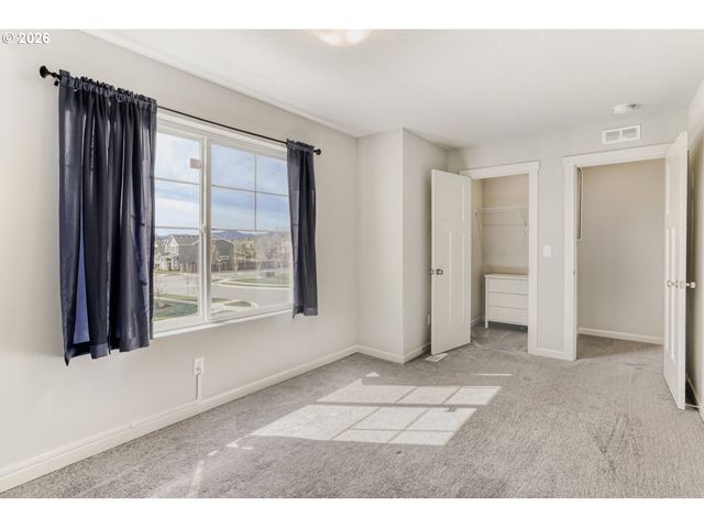 1627 36TH Ave, Forest Grove, OR 97116