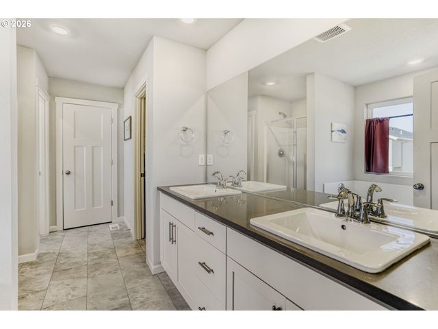 1627 36TH Ave, Forest Grove, OR 97116