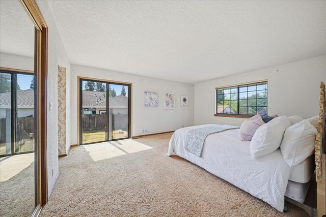 117 Oak Rock Cir, Folsom, CA 95630