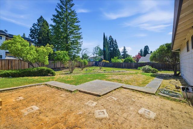 117 Oak Rock Cir, Folsom, CA 95630