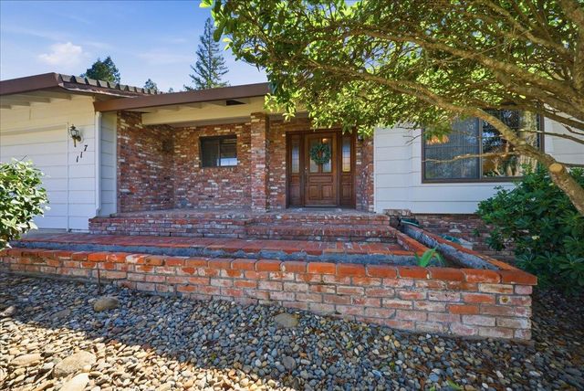 117 Oak Rock Cir, Folsom, CA 95630