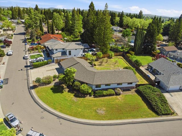 117 Oak Rock Cir, Folsom, CA 95630