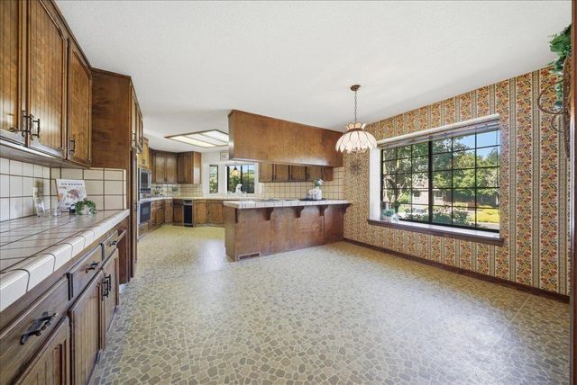 117 Oak Rock Cir, Folsom, CA 95630