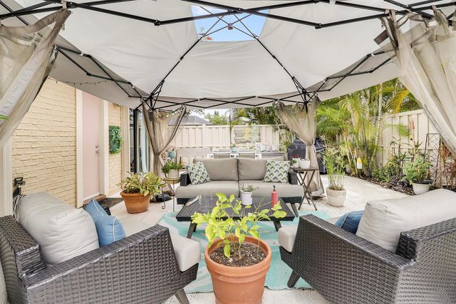 5469 Eagle Lake Drive, Palm Beach Gardens, FL 33418