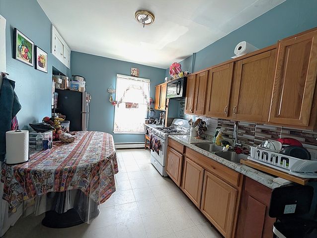 9 Ainsworth Place, Lynn, MA 01905