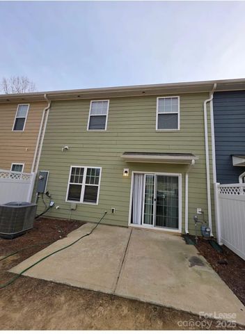 7306 Sienna Heights Place, Charlotte, NC 28213