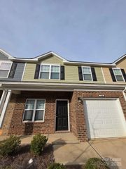 7306 Sienna Heights Place, Charlotte, NC 28213