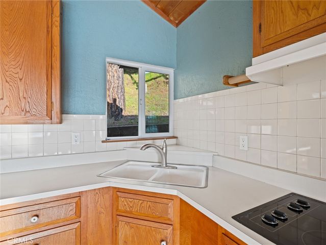 5473 Sunrise Drive, Lower Lake, CA 95457