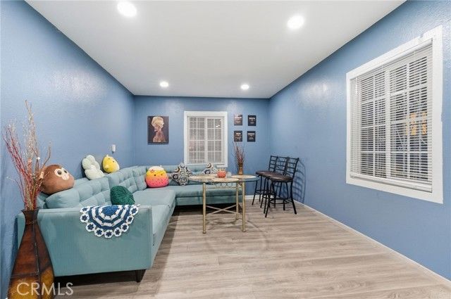 907 E 109th Place, Los Angeles, CA 90059