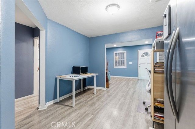 907 E 109th Place, Los Angeles, CA 90059