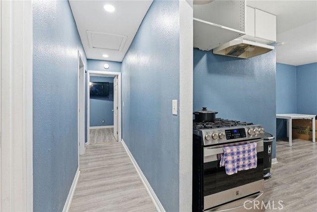 907 E 109th Place, Los Angeles, CA 90059