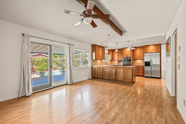 1213 Kimberly Dr, Yuba City, CA 95993