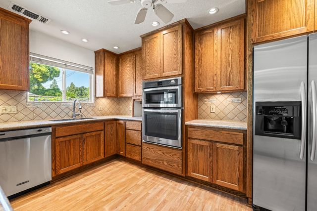 1213 Kimberly Dr, Yuba City, CA 95993