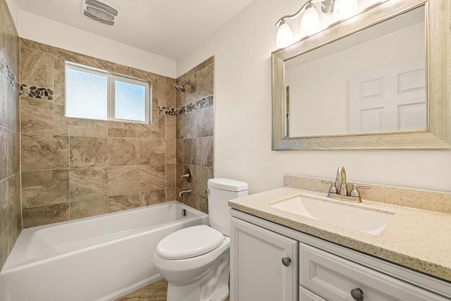 1213 Kimberly Dr, Yuba City, CA 95993