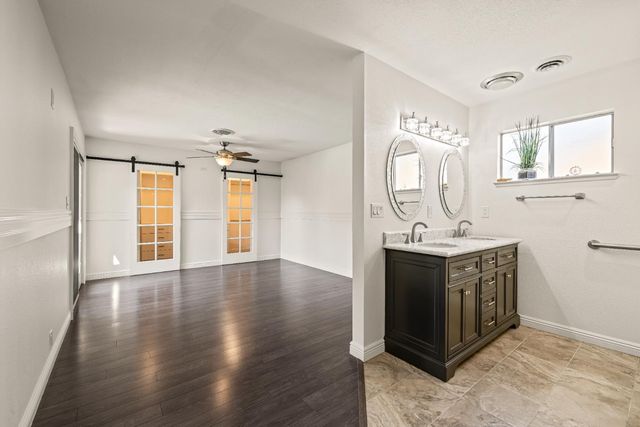 1213 Kimberly Dr, Yuba City, CA 95993