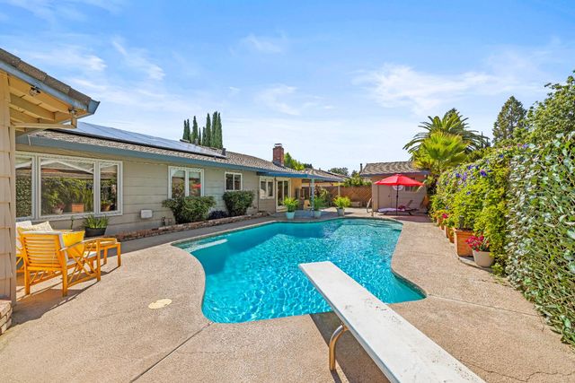 1213 Kimberly Dr, Yuba City, CA 95993