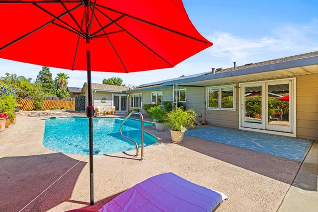 1213 Kimberly Dr, Yuba City, CA 95993