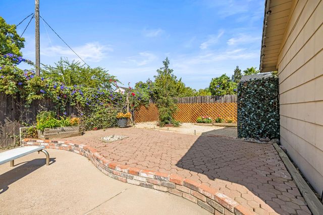 1213 Kimberly Dr, Yuba City, CA 95993